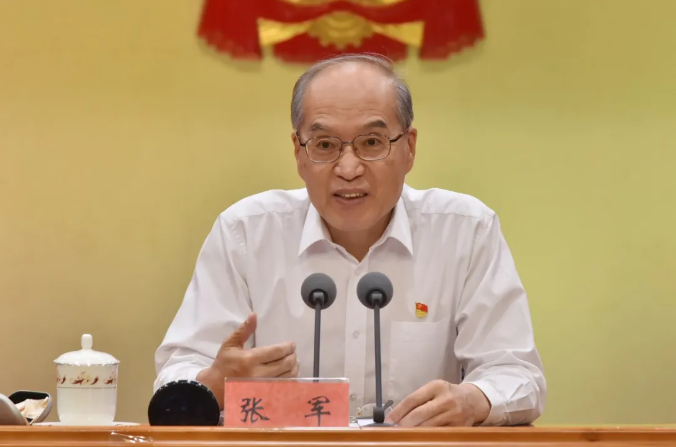 最高检党组书记、检察长张军围绕&ldquo;强化政治机关意识，走好第一方阵，忠诚履行检察职责&rdquo;讲授专题党课。