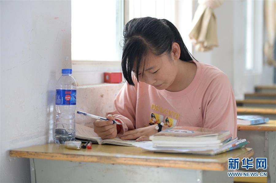 （在习近平新时代中国特色社会主义思想指引下&mdash;&mdash;新时代新作为新篇章&middot;习近平总书记关切事&middot;图文互动）（2）战洪魔　保安全&mdash;&mdash;近期防汛救灾热点观察