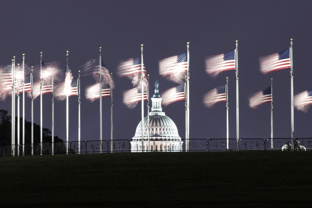 这是7月7日拍摄的美国华盛顿国会大厦。（新华社记者　刘杰　摄）