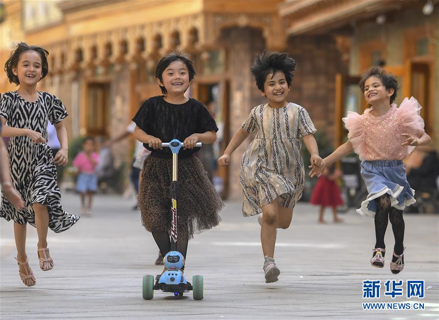 习近平|旗引天山南北 谱写发展新篇——以习近平同志为核心的党中央关心新疆工作纪实