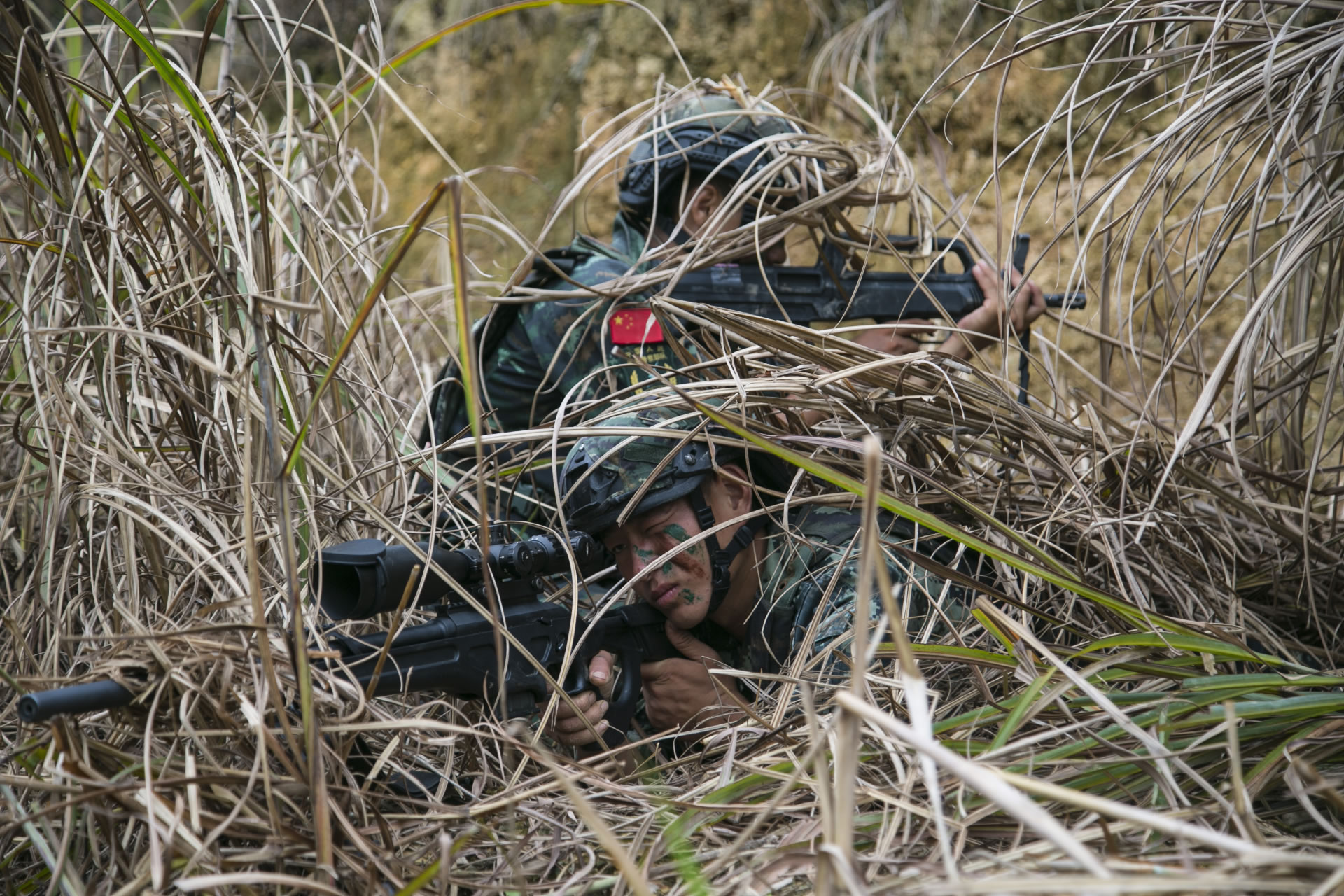 初秋|初秋战味浓 直击武警“魔鬼周”极限训练