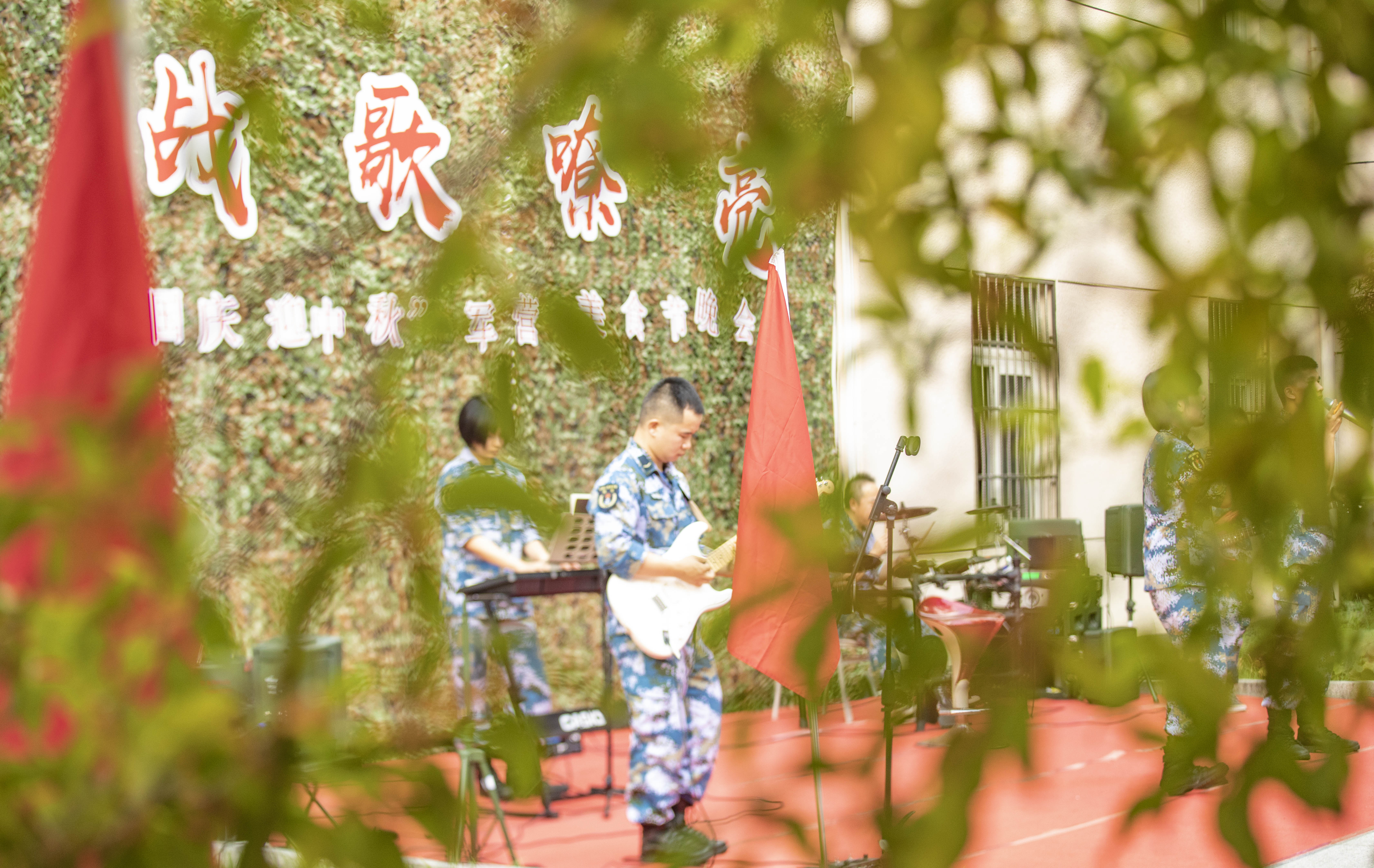 军营美食|军营美食“四面埋伏”，让你感受不一样的节日氛围