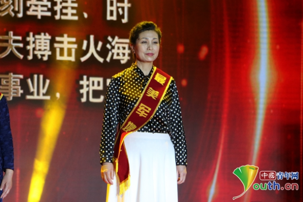 中国最美军嫂是谁 2021060919470020872.png