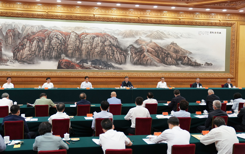 8月27日至28日，中央民族工作會議在北京召開。中共中央總書記、國家主席、中央軍委主席習近平出席會議并發表重要講話。新華社記者 李學仁 攝