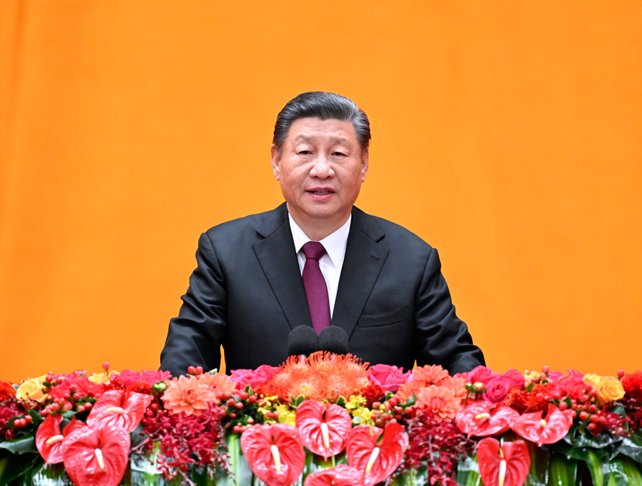 2月8日，中共中央、国务院在北京人民大会堂举行2024年春节团拜会。中共中央总书记、国家主席、中央军委主席习大大发表讲话。