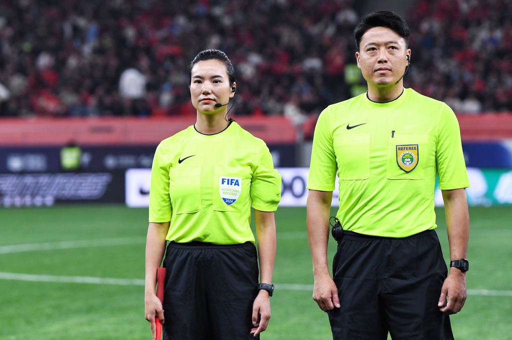 首位中超女裁判：首秀打7.5分，目标执法男足世界杯 图4