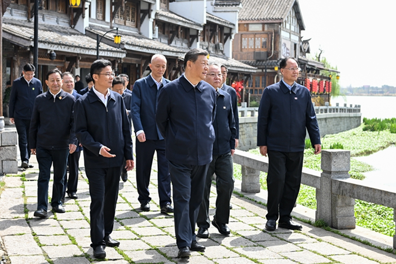 2024年3月19日，習(xí)近平總書記在湖南常德河街考察。