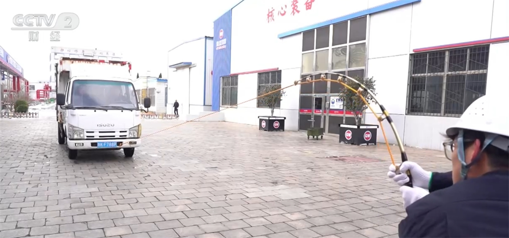 中国“智造”硬实力成就“百变”可能性 “小”鱼竿钓起百亿元“大”产业