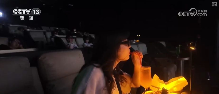 “一键换新”升级体验景区“链接”电影元素激活跨界新玩法释放消费强劲活力(图7)