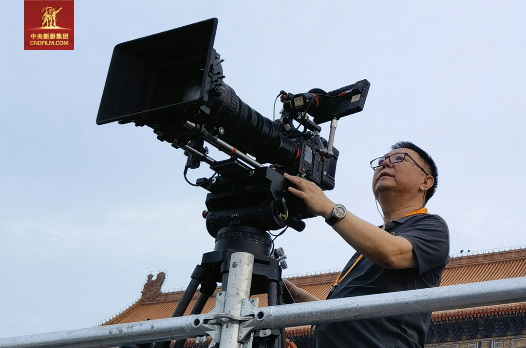 攝影師李雄曾參與過國慶35周年、50周年、70周年和2015年九三勝利日大閱兵拍攝工作