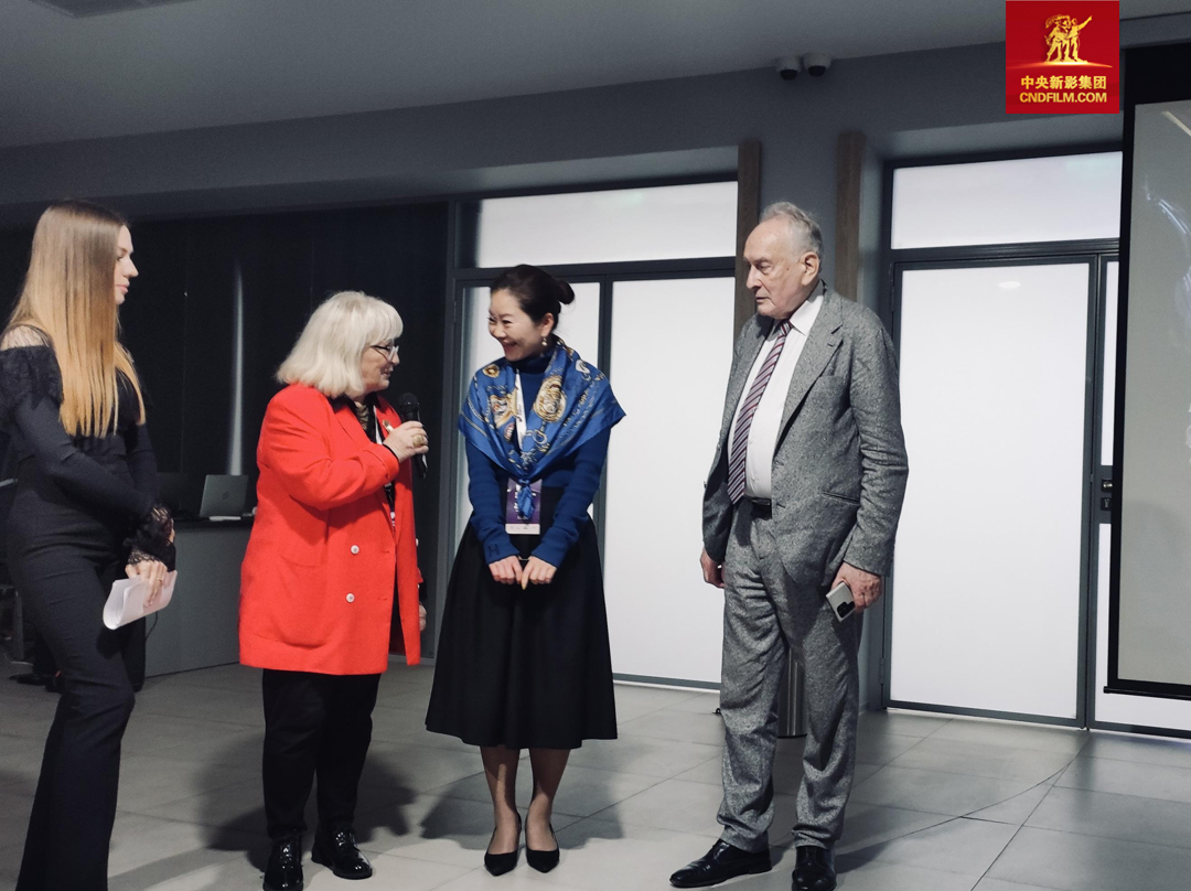 2024年紀錄片《鄔達克》受邀參加第十九屆&ldquo;共同勝利&rdquo;國際電影節，左二為俄羅斯&ldquo;共同勝利&rdquo;電影節副主席、秘書長柳德米拉&middot;巴基耶娃Ludmila Bakeeva，左四為主席魯金&middot;瓦列裏Ruzin Valeriy