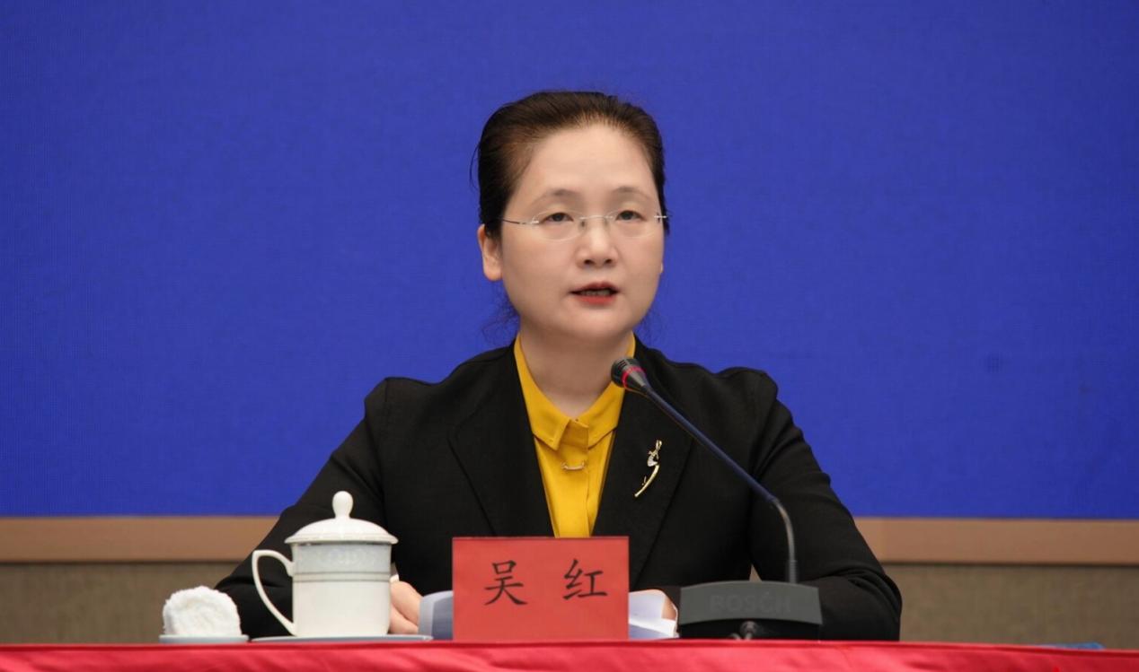 广东省工业和信息化厅副厅长吴红。