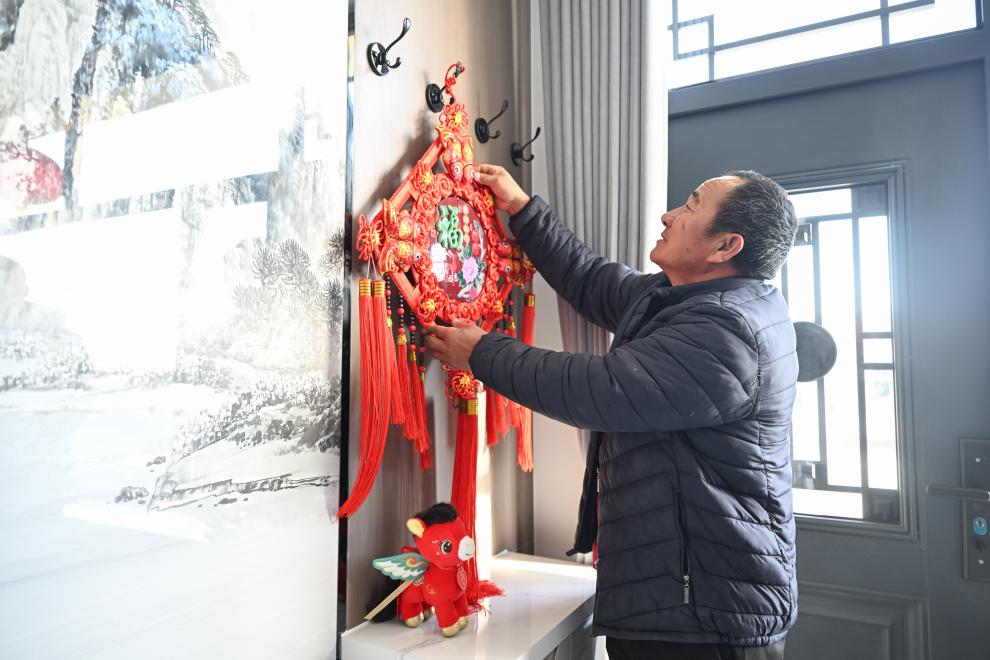 新春走基层丨土默川新生记(图2)