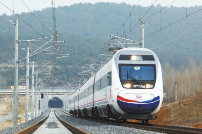 修建了秦沈客运专线