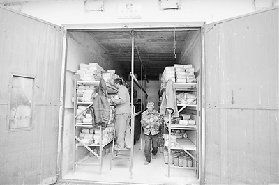 烤烟房二次利用种木耳