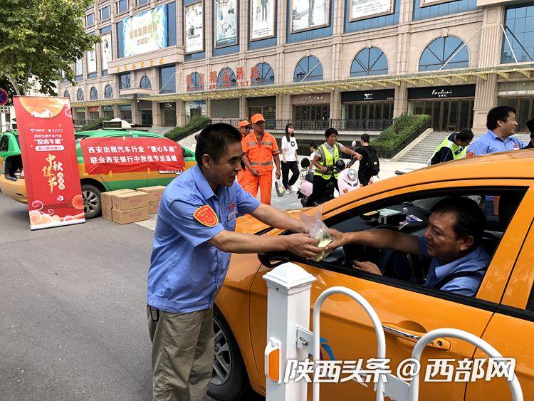 上海车市_弹个车上海提车快吗_上海检车周末能检车吗