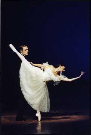 "La Traviata", a prestigious production by the Hamburg Ballet of Germany