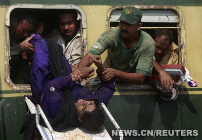 Pakistan:&nbsp;neuf&nbsp;morts&nbsp;dans&nbsp;une&nbsp;collision&nbsp;de&nbsp;train&nbsp;à&nbsp;Karachi&nbsp;