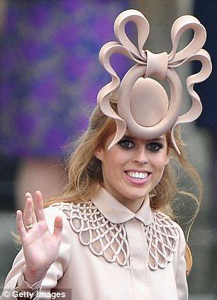 British Weddings Hats Wedding Ideas Uk Princess Auctioning Wedding Hat Cctv News Cntv English