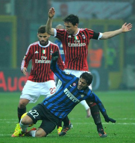 Milito scores winner in Milan derby CCTV News
