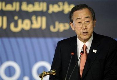United Nations Secretary-General Ban Ki-moon delivers his speech at the start of the inaugural ceremony of a World Summit on Food Security organized by the United Nations Food and Agriculture Organization (FAO), in Rome, Monday, Nov. 16, 2009.(AP Photo/Filippo Monteforte, pool) 