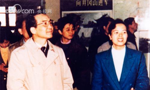 领导参访:中央书记处书记温家宝参观井冈山博