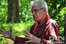 Climate change Portraits:Robert L. Carneiro 