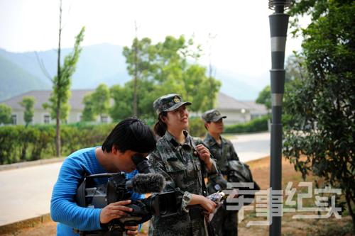 编导金丽娜最新工作照