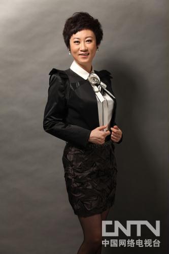 《热线12》栏目主持人:元元