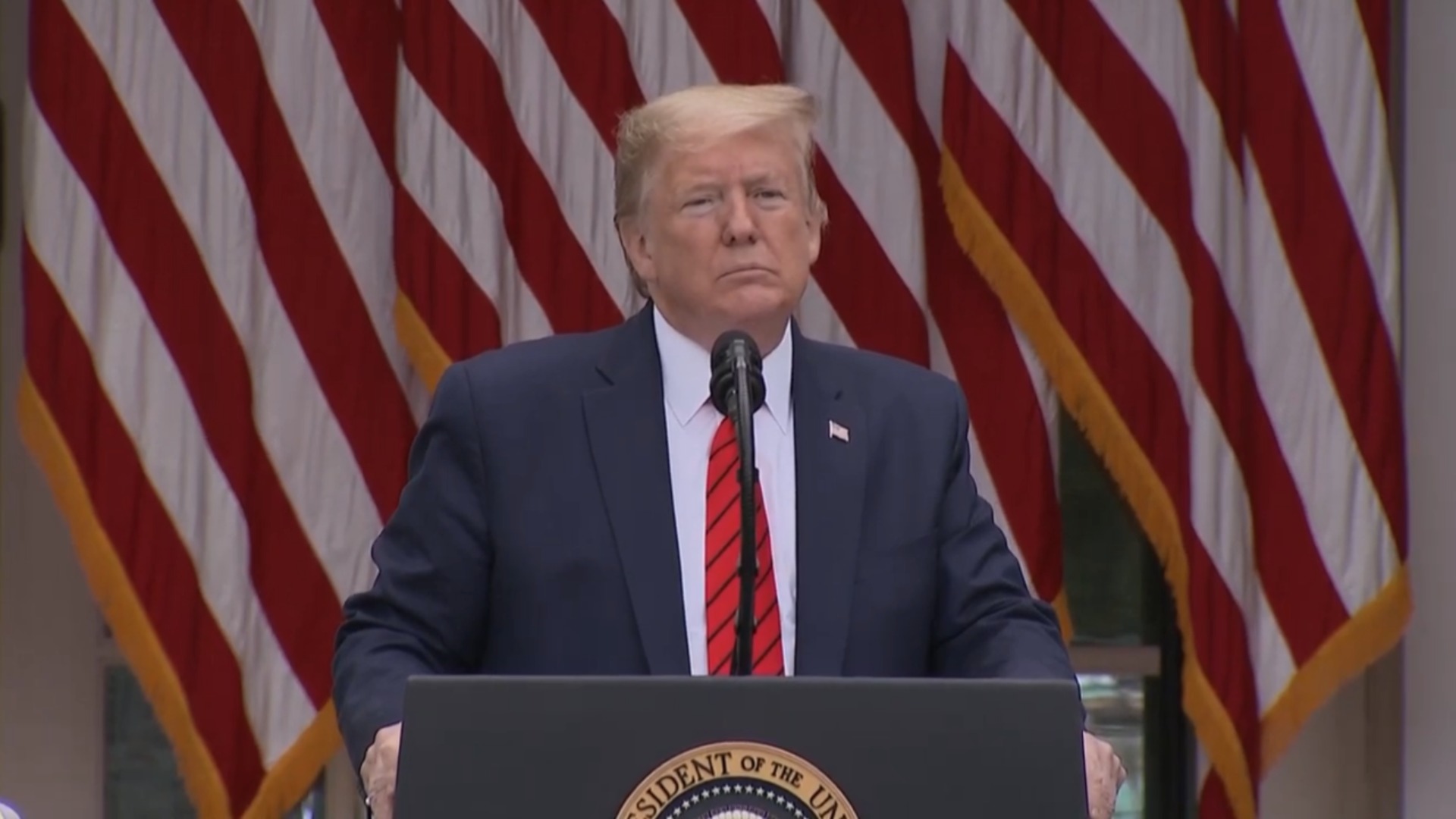 美国失业率跌至大萧条以来最低谷特朗普：明年将会是最好的一年