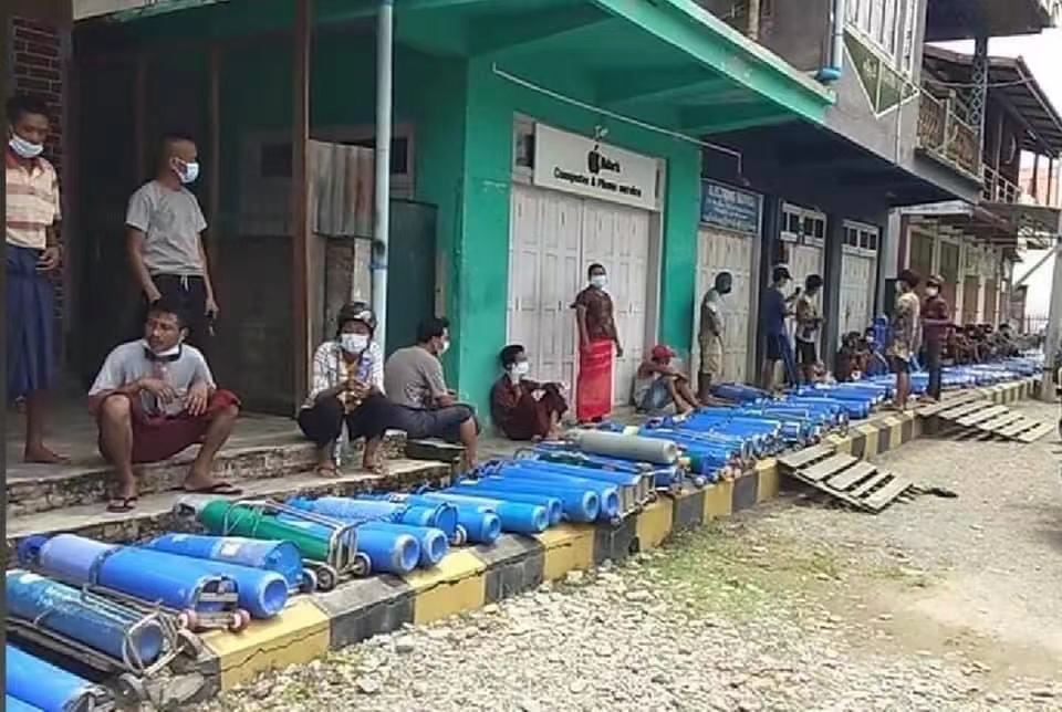 缅甸新冠疫情持续加重 大批医务人员疲惫不堪