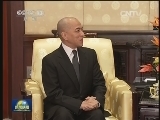 俞正声会见柬埔寨国王西哈莫尼和太后莫尼列