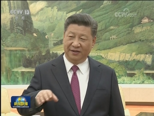 习近平在会见四川航空“中国民航英雄机组”全体成员时强调 学习英雄事迹 弘扬英雄精神 将非凡英雄精神体现在平凡工作岗位上