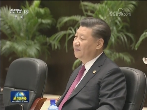 习近平会见智利总统