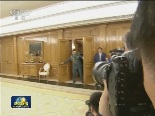 习近平会见西班牙国王