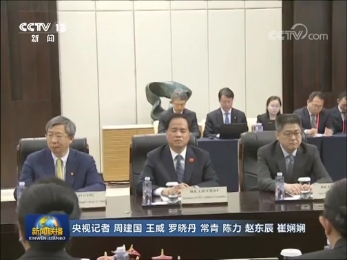 李克强会见老挝总理