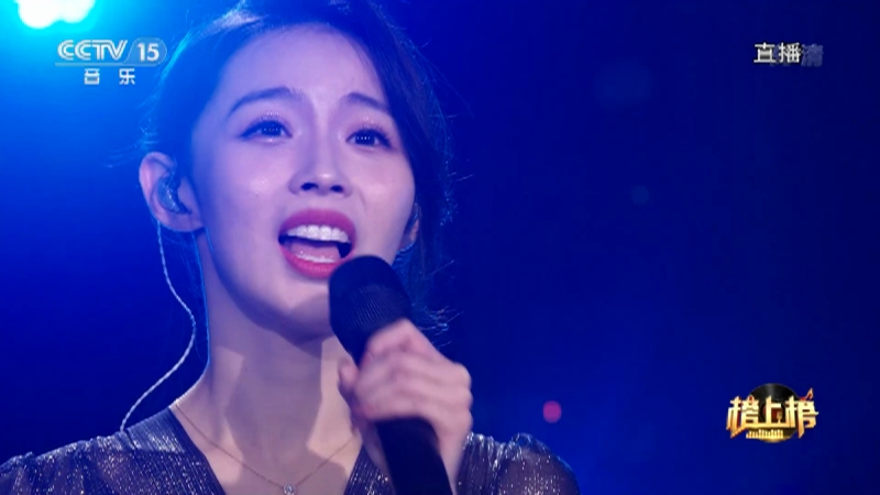 《祝你平安》 演唱:卓舒晨