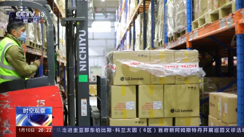 [东方时空]市场回暖复工复产 中国新活力从哪里来·富士康郑州 企业负责人：对未来发展更有信心