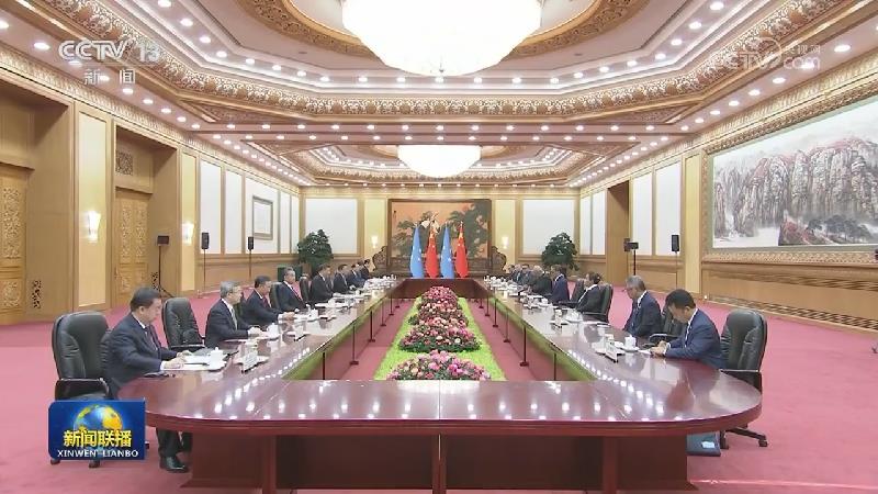 习近平同密克罗尼西亚联邦总统会谈