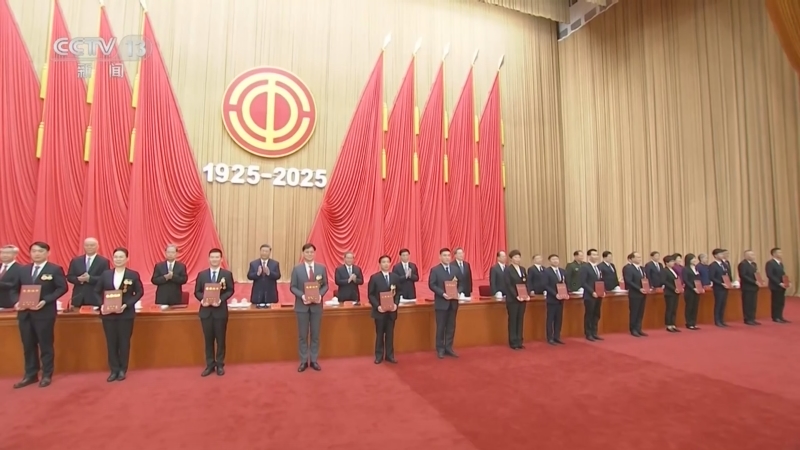 《午夜新闻》 20250429