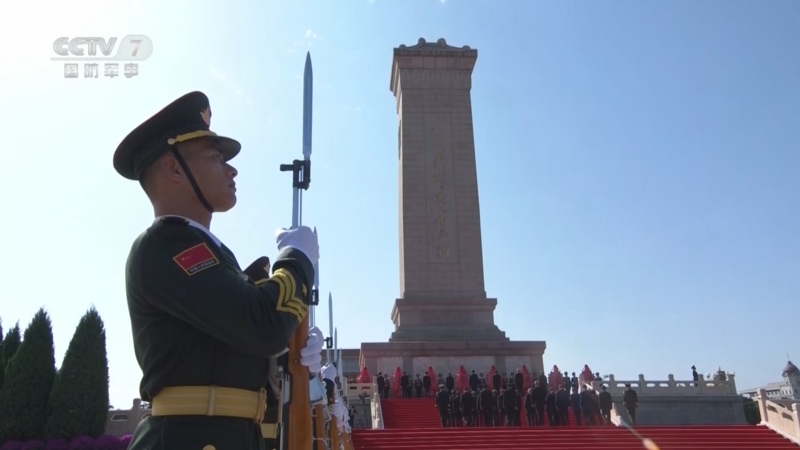 《正午国防军事》 20250930