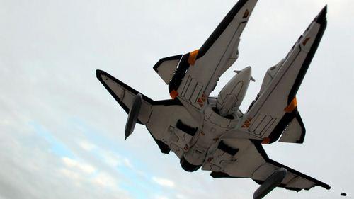 令人震撼的拍摄艺术 《沙罗曼蛇》飞船乱入现实