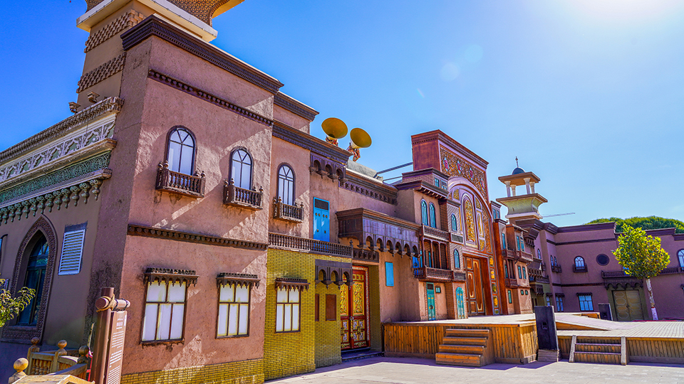 新疆喀什 “邮供”合作让城乡物流和惠农金融更便捷