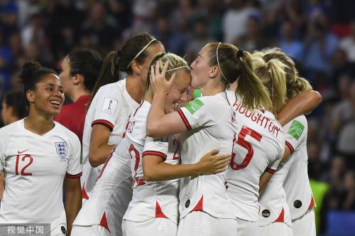[高清组图]女足世界杯-英格兰3-0胜挪威进四强