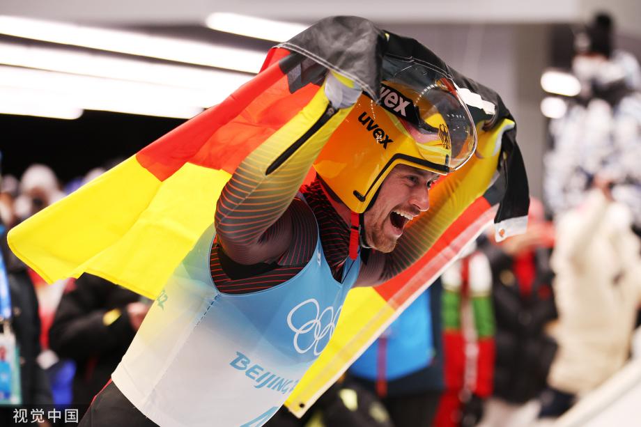 [图]北京冬奥会男子单人雪橇 德国选手路德维希摘金