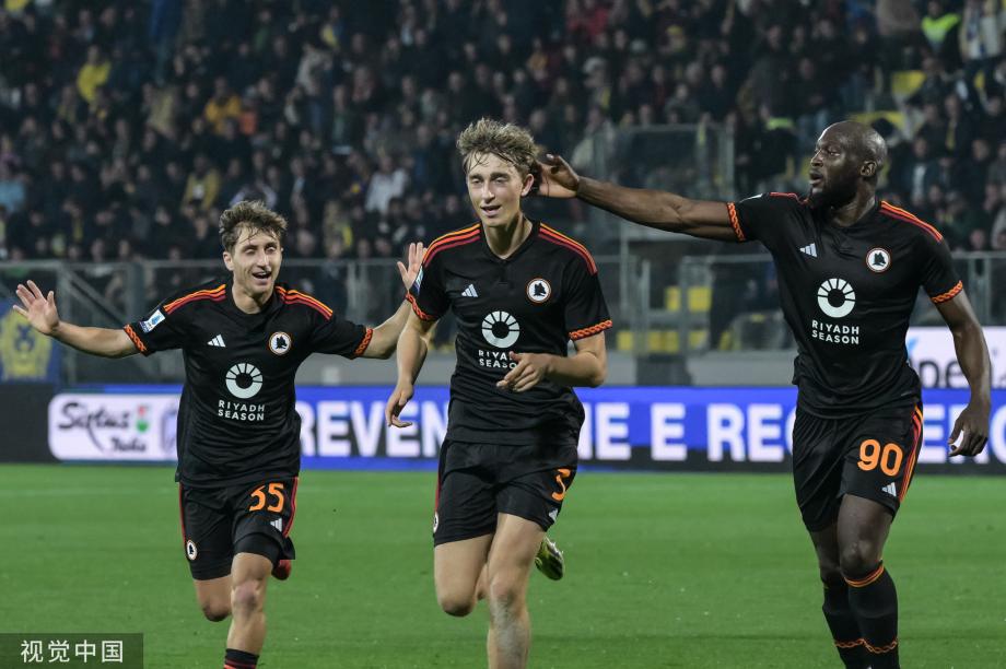 意甲-怀森世界波 罗马3-0弗洛西诺内距前四4分