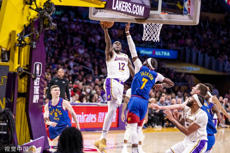 詹姆斯里程碑约基奇35+10 掘金力克湖人6连胜