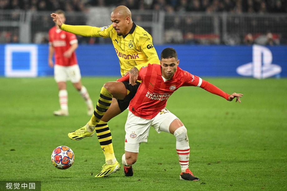 桑乔破门后伤退 多特总比分3-1埃因霍温进8强