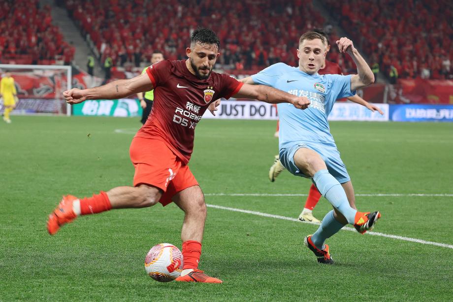 武磊张琳芃巴尔加斯破门 上海海港3-1河南队