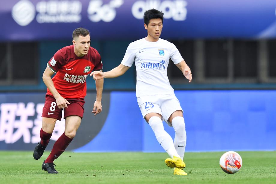 周缘德收获中超处子球 河南1-1南通仍一胜难求